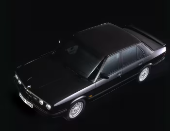 BMW M5 [Worldwide] (E28) '10.1984–09.1987