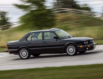 1988 BMW M5 [North America] (E28) '11.1986–11.1987