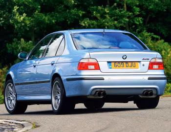 BMW M5 [UK-spec] (E39) '09.2000–06.2003