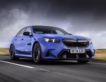 BMW M5 [UK-spec] (G90) '2024–pr.