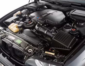 Under The Hood BMW M5 [UK-spec] (E39) '09.2000–06.2003