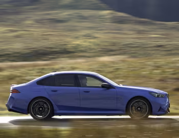 BMW M5 [UK-spec] (G90) '2024–pr.