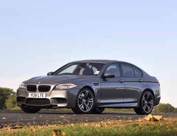 BMW M5 [UK-spec] (F10) '2011–13