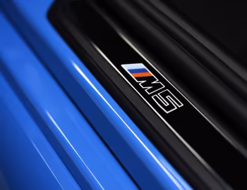 BMW M5 [UK-spec] (G90) '2024–pr.