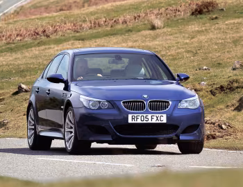 BMW M5 [UK-spec] (E60) '03.2005–03.2007