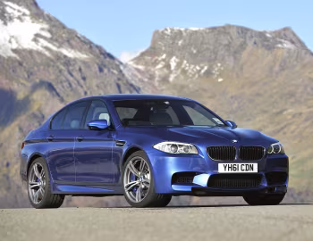 BMW M5 [UK-spec] (F10) '2011–13