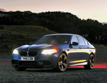 BMW M5 [UK-spec] (F10) '2011–13