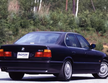 BMW M5 [Japan] (E34) '1989–92