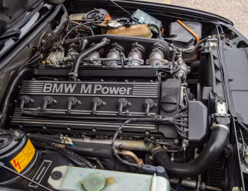 Under the hood 1988 BMW M5 [North America] (E28) '11.1986–11.1987