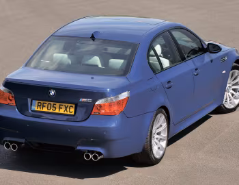 BMW M5 [UK-spec] (E60) '03.2005–03.2007