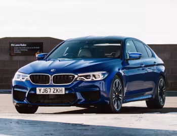 BMW M5 [UK-spec] (F90) '2018–20