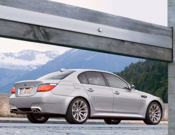 BMW M5 [Worldwide] (E60) '09.2004–03.2007