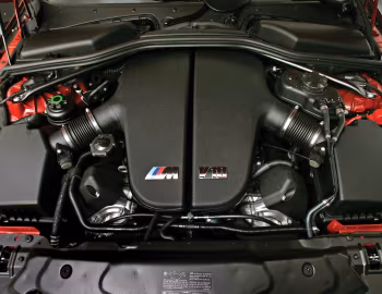 Bajo el capó 2006–09 BMW M5 [North America] (E60) '09.2005–12.2009