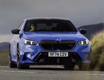 BMW M5 [UK-spec] (G90) '2024–pr.