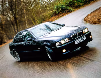 BMW M5 [UK-spec] (E39) '09.2000–06.2003