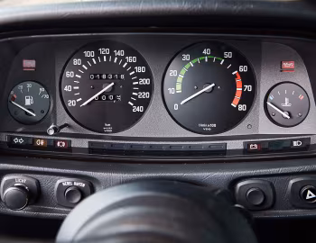 仪表台 BMW M535i [Worldwide] (E12) '04.1980–05.1981