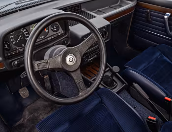 Panel frontal BMW M535i [Worldwide] (E12) '04.1980–05.1981