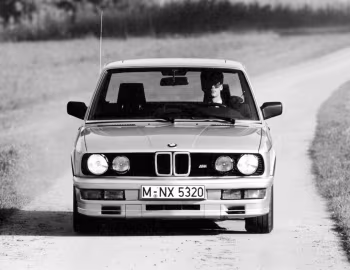 BMW M535i [EU-spec] (E28) '03.1985–05.1988