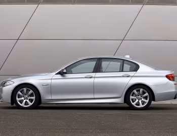 BMW M550d xDrive Sedan [Worldwide] (F10) '02.2012–13