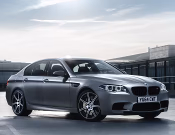 BMW M5 "30 Jahre" [UK-spec] (F10) '06–11.2014