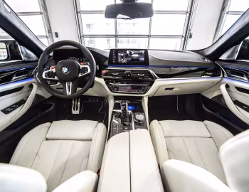 内饰 2018–19 BMW M5 "First Edition" [North America] (F90) '2018