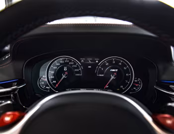 仪表台 2018–19 BMW M5 "First Edition" [North America] (F90) '2018