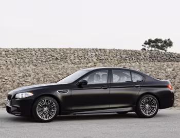 BMW M5 Individual (F10) '10.2011–13
