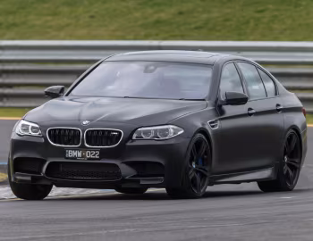 BMW M5 "Nighthawk" [Australia] (F10) '2015