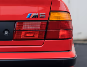 1993 BMW M5 Sedan [North America] (E34) '09.1992–04.1993