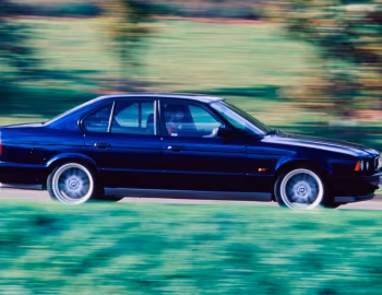 BMW M5 Sedan [RHD] (E34) '1994–06.1995