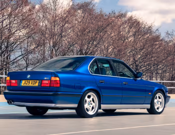 BMW M5 Sedan [UK-spec] (E34) '12.1991–05.1994