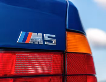 BMW M5 Sedan [UK-spec] (E34) '12.1991–05.1994