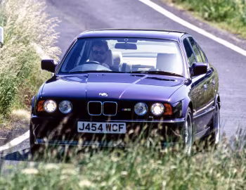 BMW M5 Sedan [UK-spec] (E34) '12.1991–05.1994