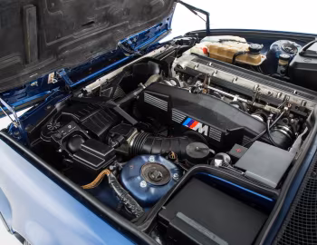 Under the hood BMW M5 Sedan [RHD] (E34) '1994–06.1995