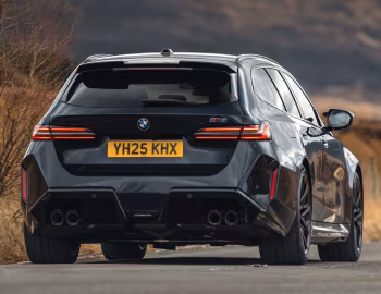 BMW M5 Touring [UK-spec] (G99) '2025–pr.