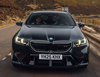 BMW M5 Touring [UK-spec] (G99) '2025–pr.