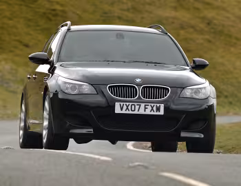 BMW M5 Touring [UK-spec] (E61) '03.2007–02.2010