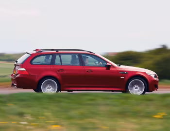 BMW M5 Touring [UK-spec] (E61) '03.2007–02.2010