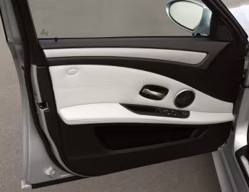 Інтэр'ер BMW M5 Touring [Worldwide] (E61) '03.2007–04.2010