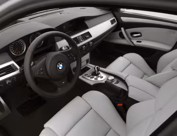 Інтэр'ер BMW M5 Touring [Worldwide] (E61) '03.2007–04.2010