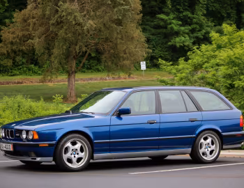 1993–94 BMW M5 Touring [North America] (E34) '1992–05.1994