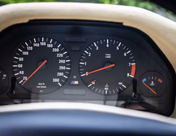Tableau de bord BMW M5 Touring [Worldwide] (E34) '03.1992–05.1994