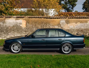 BMW M5 "UK Limited Edition" [UK-spec] (E34) '03–06.1995
