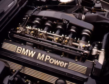 Bajo el capó 1990–92 BMW M5 [North America] (E34) '12.1989–09.1992