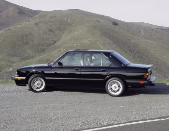 1988 BMW M5 [North America] (E28) '11.1986–11.1987