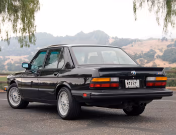 1988 BMW M5 [North America] (E28) '11.1986–11.1987