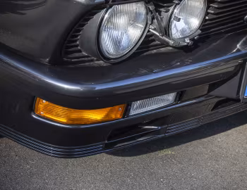 BMW M5 with M-Technic [Worldwide] (E28) '09.1985–09.1987