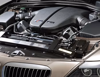 发动机舱 BMW M6 Cabrio [Worldwide] (E64) '09.2006–09.2007