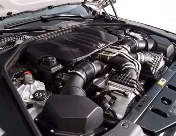 Під капотом 2013–15 BMW M6 Cabrio [North America] (F12) '02.2012–02.2015