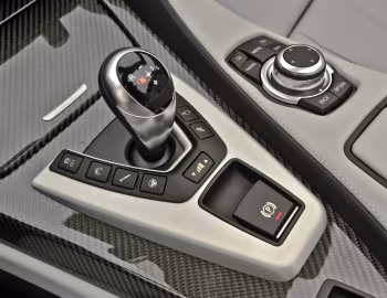 Інтер'єр 2013–15 BMW M6 Cabrio [North America] (F12) '02.2012–02.2015